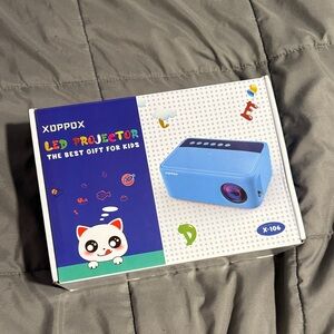 Xoppox Blue LED Projector